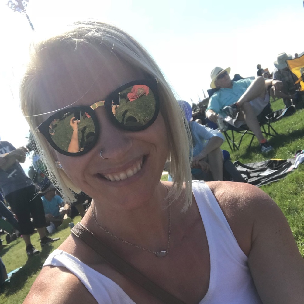 Meet your Posher, Lauren